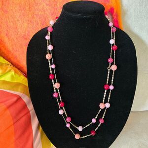 Vintage Pink, Dk Pink and Rose Glass Beaded Necklace